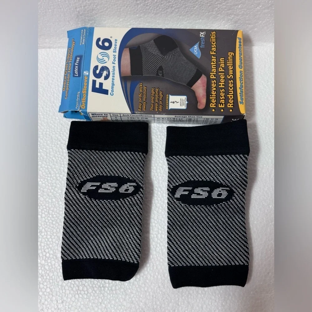FSO6 Black & Gray Ankle Compression Sleeves for Women Size Small